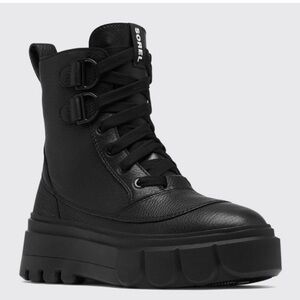 NWOB Sorel Caribou X waterproof leather lace up boots. Women’s 7